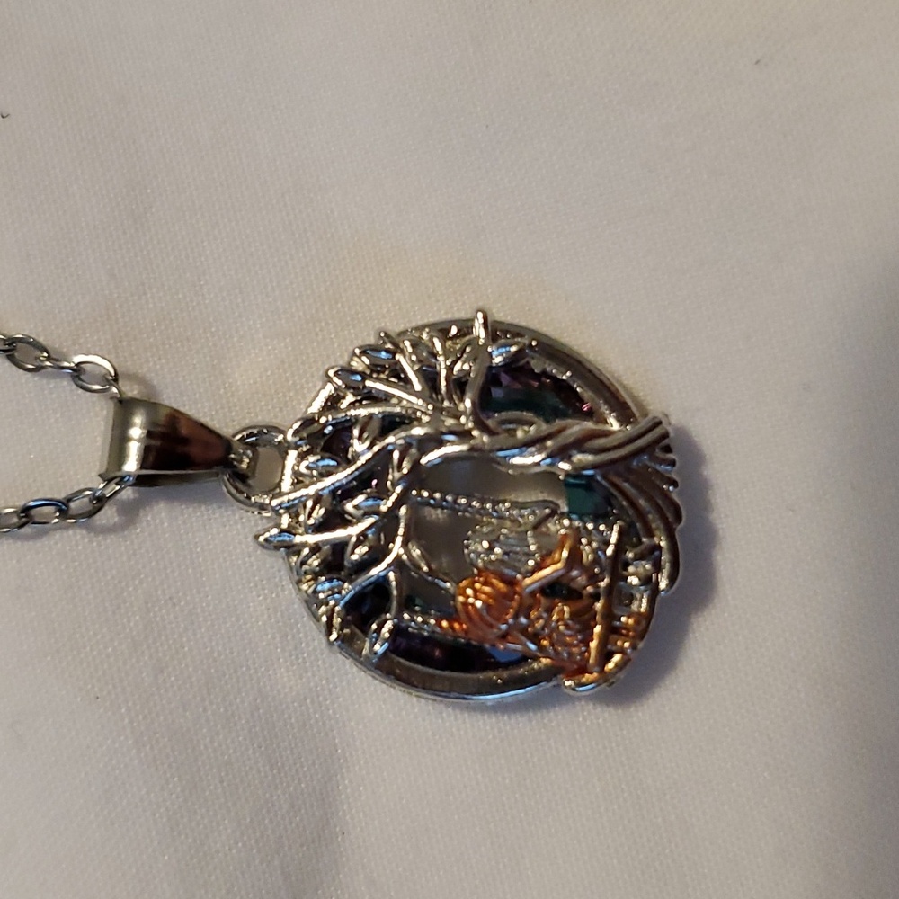 NECKLACE - Picture 4 of 5